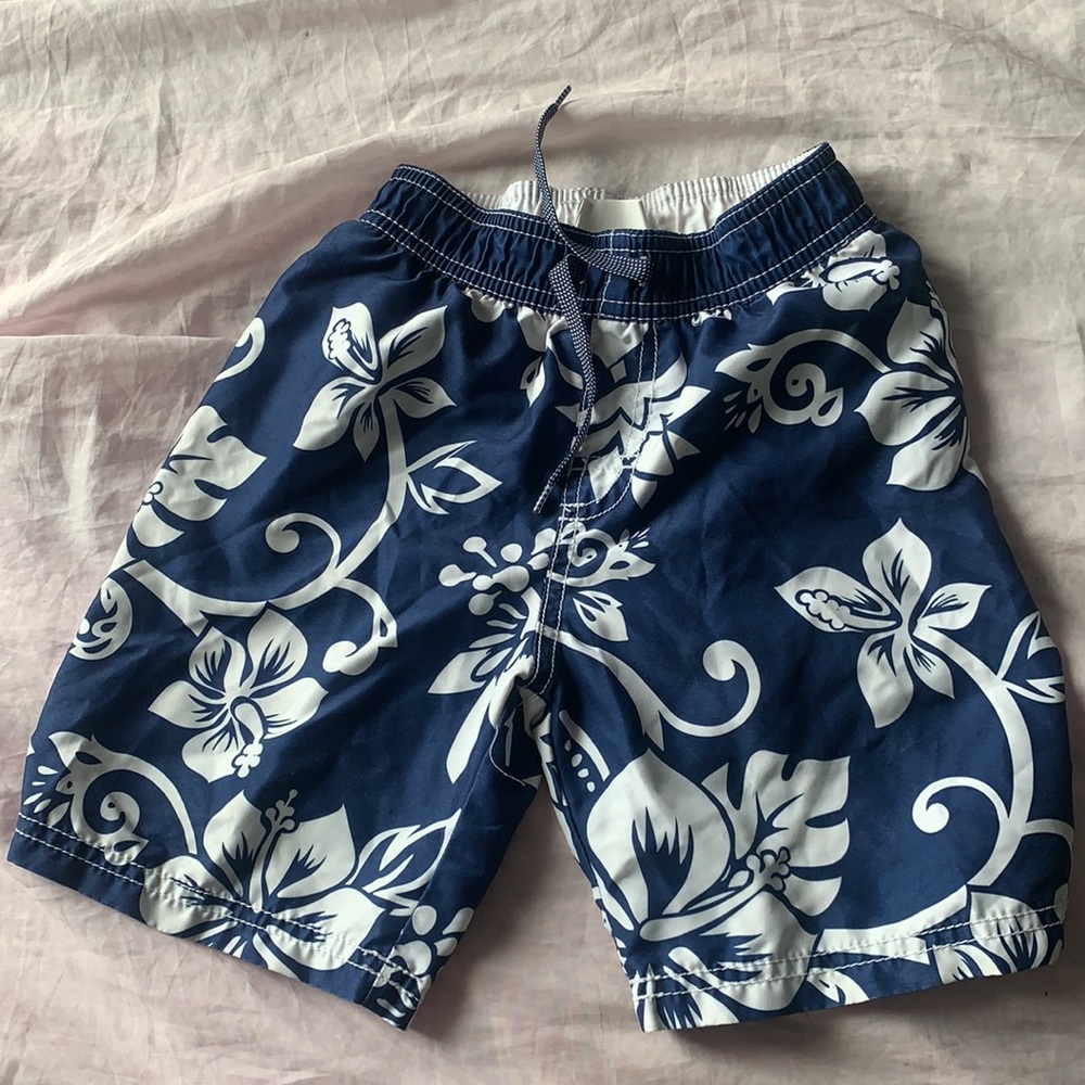 Old navy 4T swim trunks